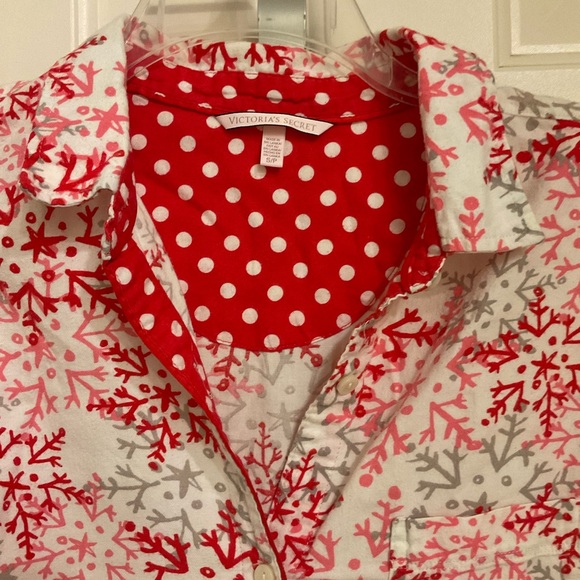 Victoria’s Secret Flannel Pajama Set, Red & White Snowflakes, Sz S - Picture 3 of 15